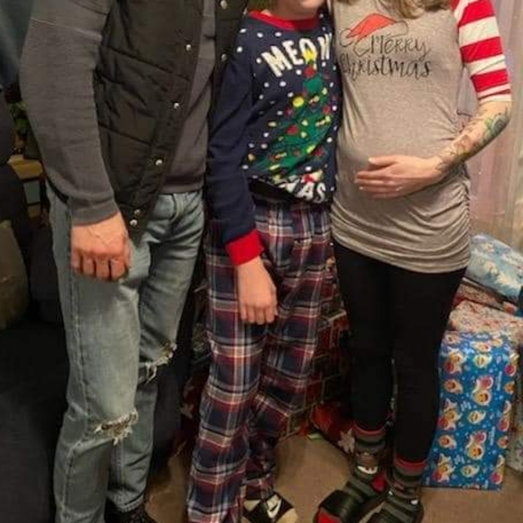 Maternity Christmas Shirt - Picture 3 of 4